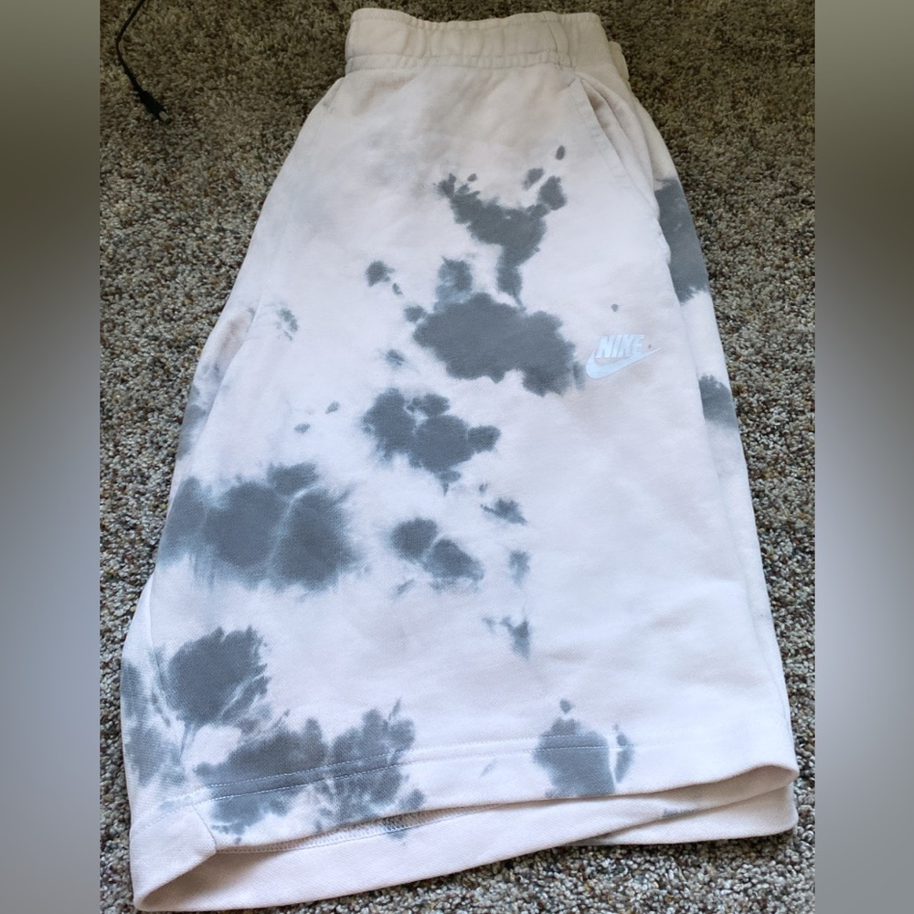 Men’s Nike sweatpants shorts!